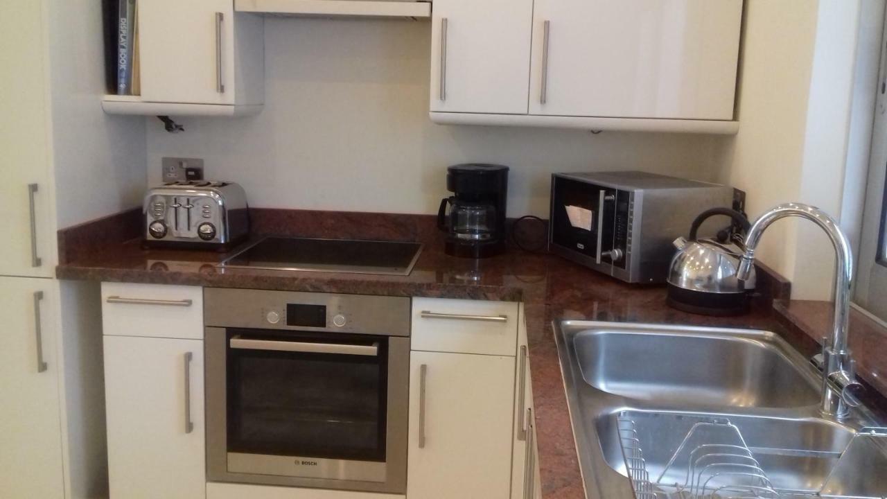 Amathusia Beach Apartment ليماسول المظهر الخارجي الصورة